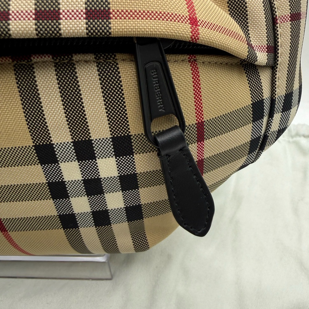 NWT Burberry Nova Check Sonny Canvas Belt Bag with Black leather Trim - Picture 2 of 7